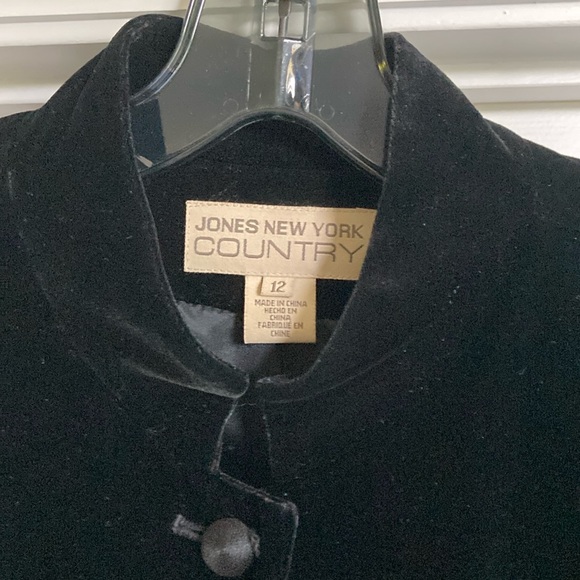 EUC JONES NEW YORK COUNTRY blk velvet 30” long, p-pit 20”, $59 - Picture 4 of 7